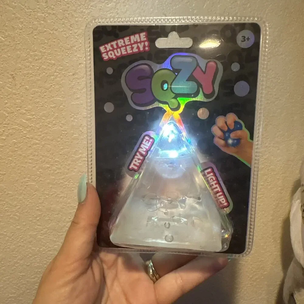 Sunny Days Extreme Squeezy Clear SQZY, Light Up Pyramid, New In Box